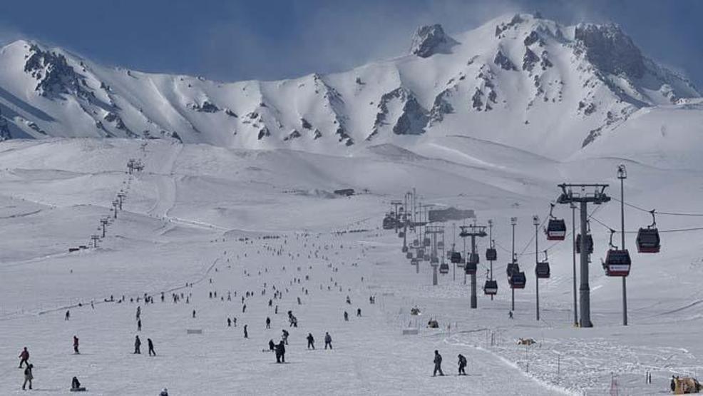 Densité du week-end à Erciyes pendant le Ramadan