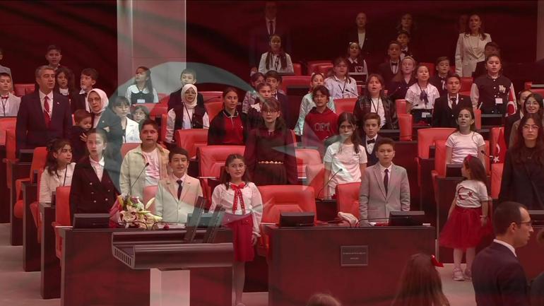 Session extraordinaire du 23 avril à la Grande Assemblée nationale turque | Le président du Parlement Kurtulmuş: la jeunesse turque sera un exemple pour l'humanité