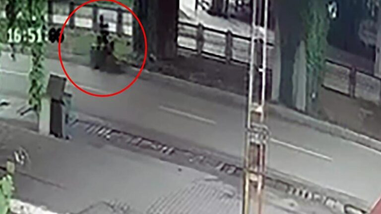 Zeynep, 16 ans, a perdu la vie dans un accident de moto ! Des moments d'horreur capturés comme ça