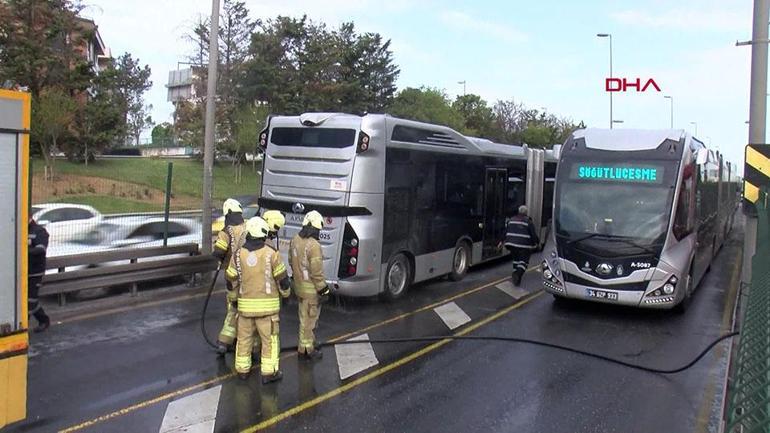Metrobus en mouvement incendié