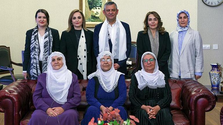 Özgür Özel a accepté les Mères de la Paix