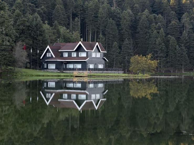 Les jours fériés du 23 avril, du 1er mai et du 19 mai approchent. QUELS ITINÉRAIRES PEUVENT ÊTRE PRÉFÉRÉS PENDANT LES COURTES VACANCES Voici les destinations de vacances nationales et internationales les plus préférées
