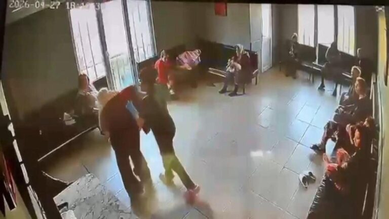 Horreur dans une maison de retraite à Istanbul : il a battu des patients âgés et leur a craché au visage