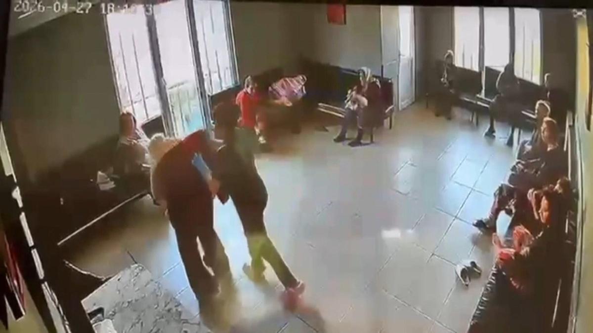 Horreur dans une maison de retraite à Istanbul : il a battu des patients âgés et leur a craché au visage