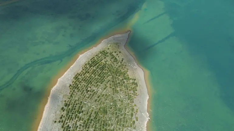 Le lac Sarıot asséché a repris vie avec les pluies