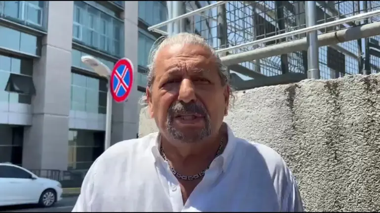 Erman Toroğlu a été acquitté dans l'affaire où une peine d'emprisonnement pouvant aller jusqu'à 3 ans avait été demandée