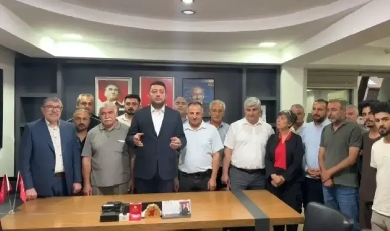 Crise du CHP à Malatya Le bâtiment a été entré avec un serrurier, une affiche 
