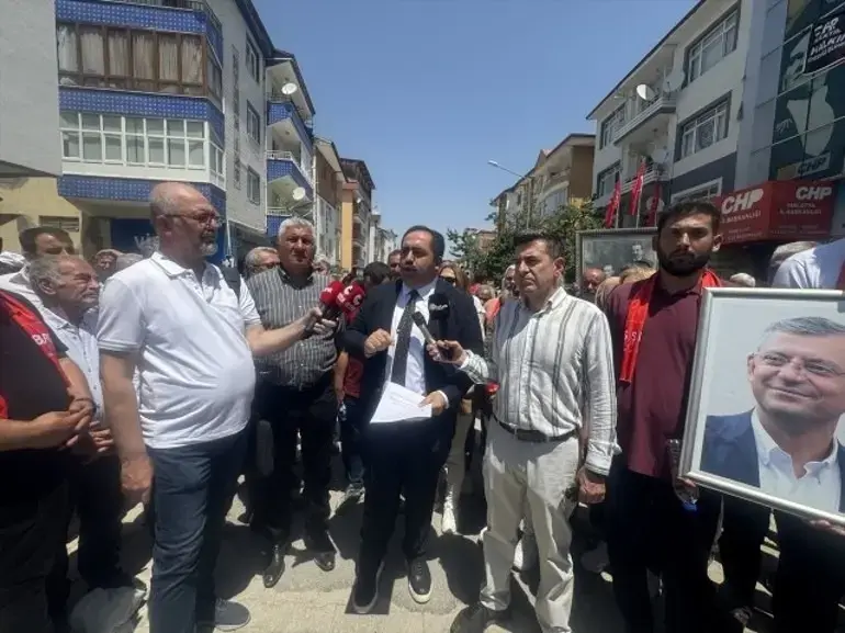 Crise du CHP à Malatya Le bâtiment a été entré avec un serrurier, une affiche 