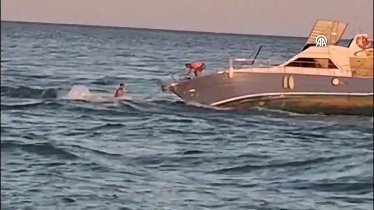Ils se sont retrouvés bloqués au milieu de la mer ! Ces moments sont filmés