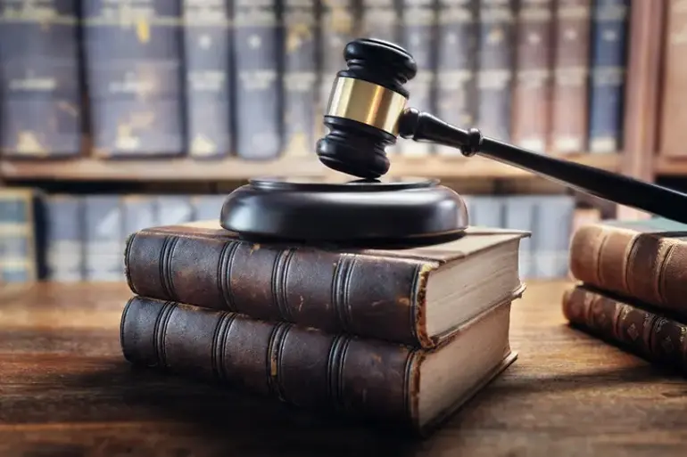 LA DÉCISION CONCERNANT ÉTROITEMENT LES HÉRITIERS entrera en vigueur avec le 12ème Paquet Judiciaire