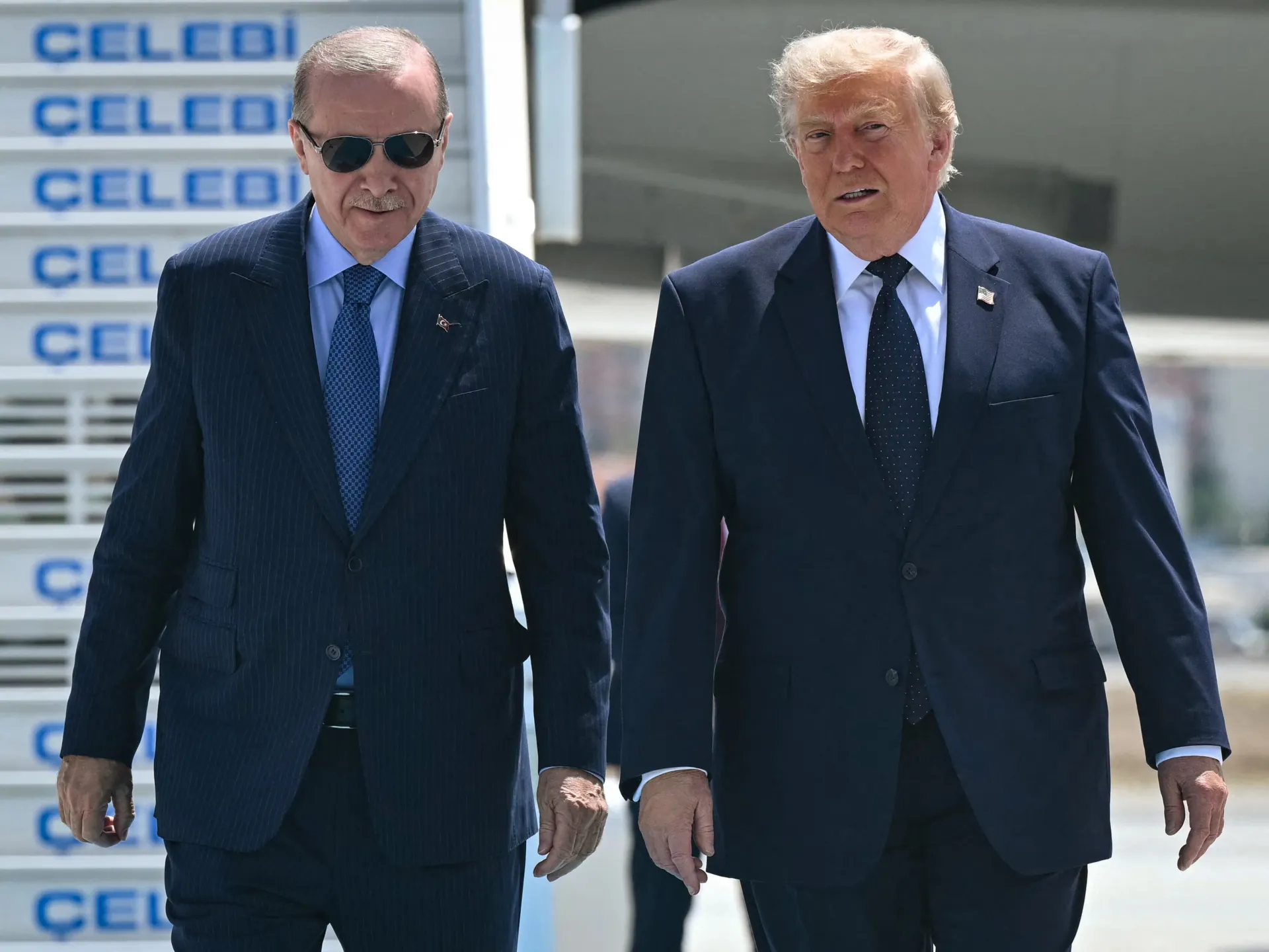 Trump dit qu'il lèvera les sanctions contre la Turquie et "envisagera" de vendre des F-35