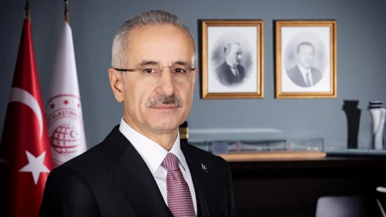 Le ministre Uraloğlu a parlé de la nuit du 15 juillet : j'ai fait mes ablutions et j'ai dit au revoir à mes enfants