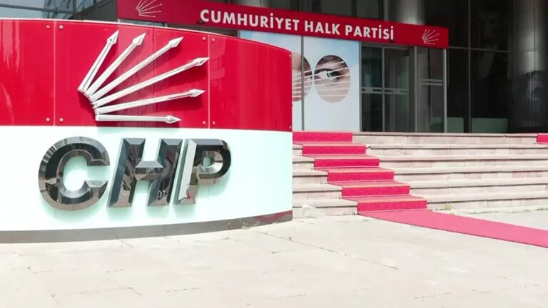 Qui sont ceux qui n’ont pas quitté le CHP et ont dit « je suis de mon parti » ?