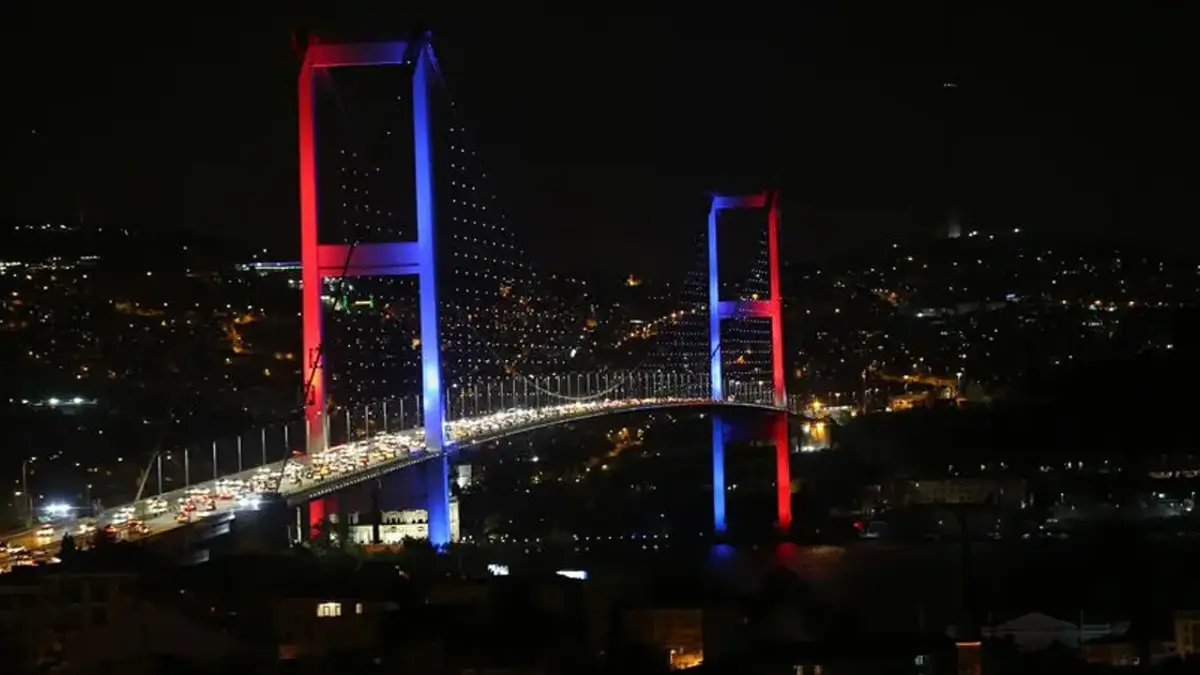 Attention conducteurs à Istanbul ! Réglementation de la circulation sur le Pont des Martyrs du 15-Juillet