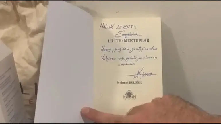 44 millions de TL perdus dans l'enquête de l'AHBAP Des médicaments et des livres ont été trouvés dans le coffre-fort au lieu de l'or