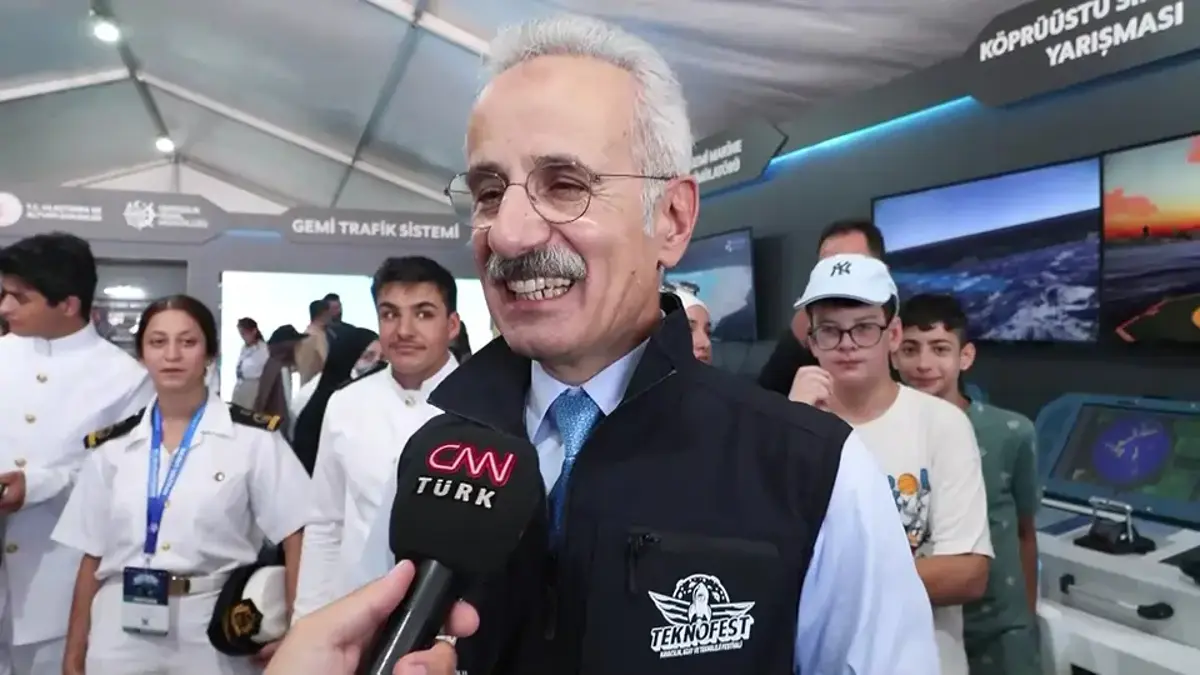 Le ministre Uraloğlu a expliqué sur CNN TÜRK : La Patrie bleue de Turquie est suivie instantanément