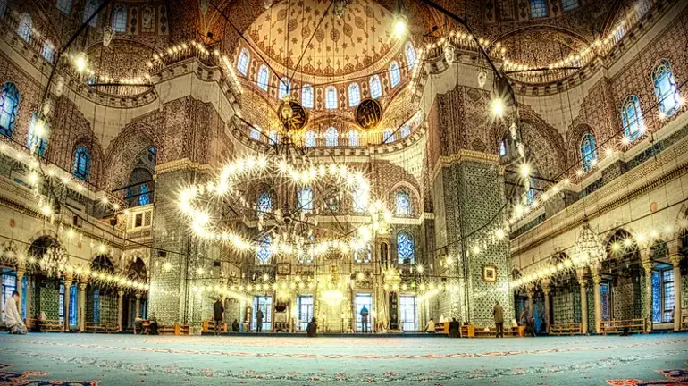 MEVLID KANDILI 2026 : Quand est Mevlid Kandili ? Quel est le 24 août ?