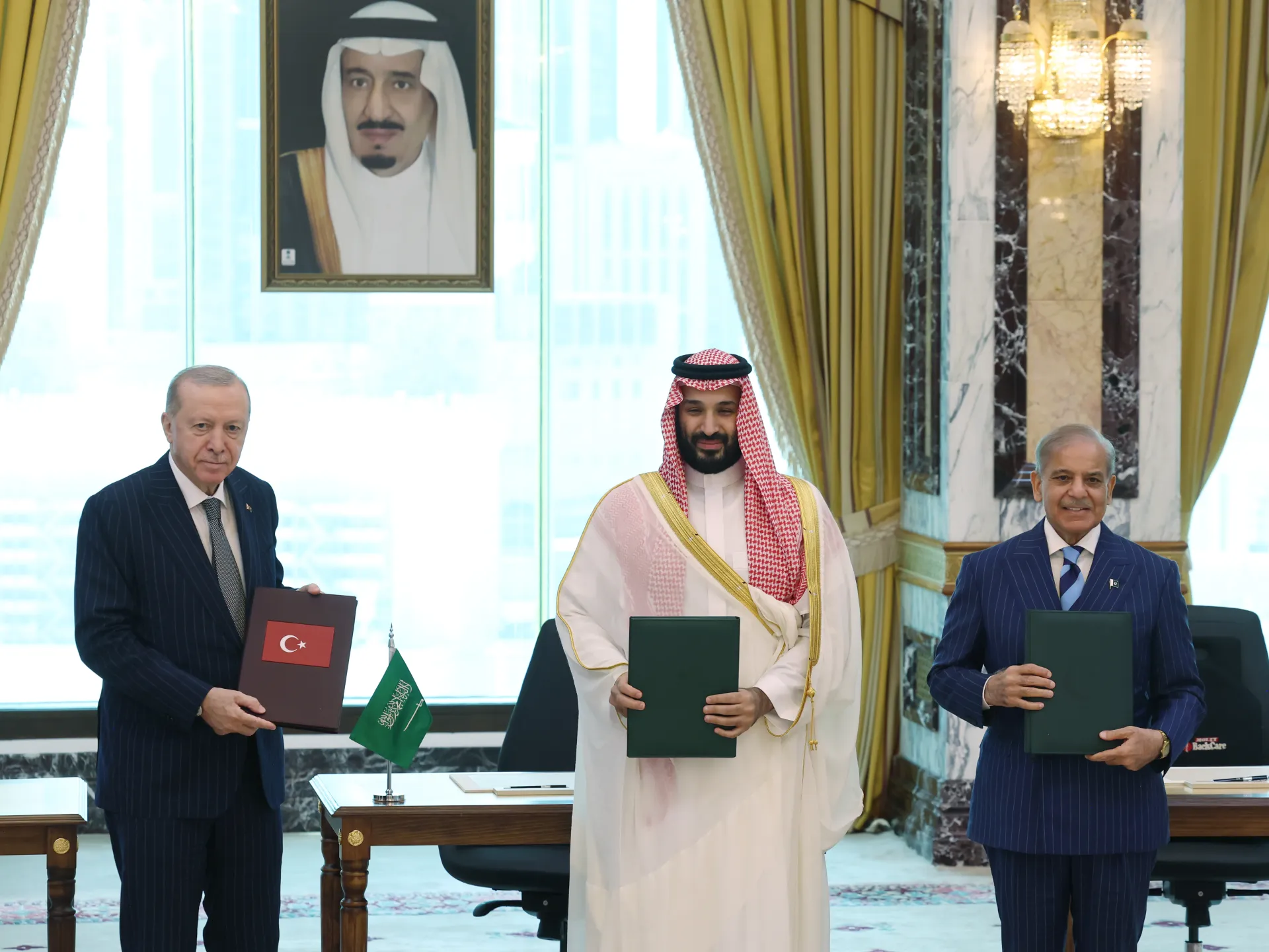 L'Arabie Saoudite, le Pakistan et la Turquie signent un accord de défense dans un contexte de troubles régionaux