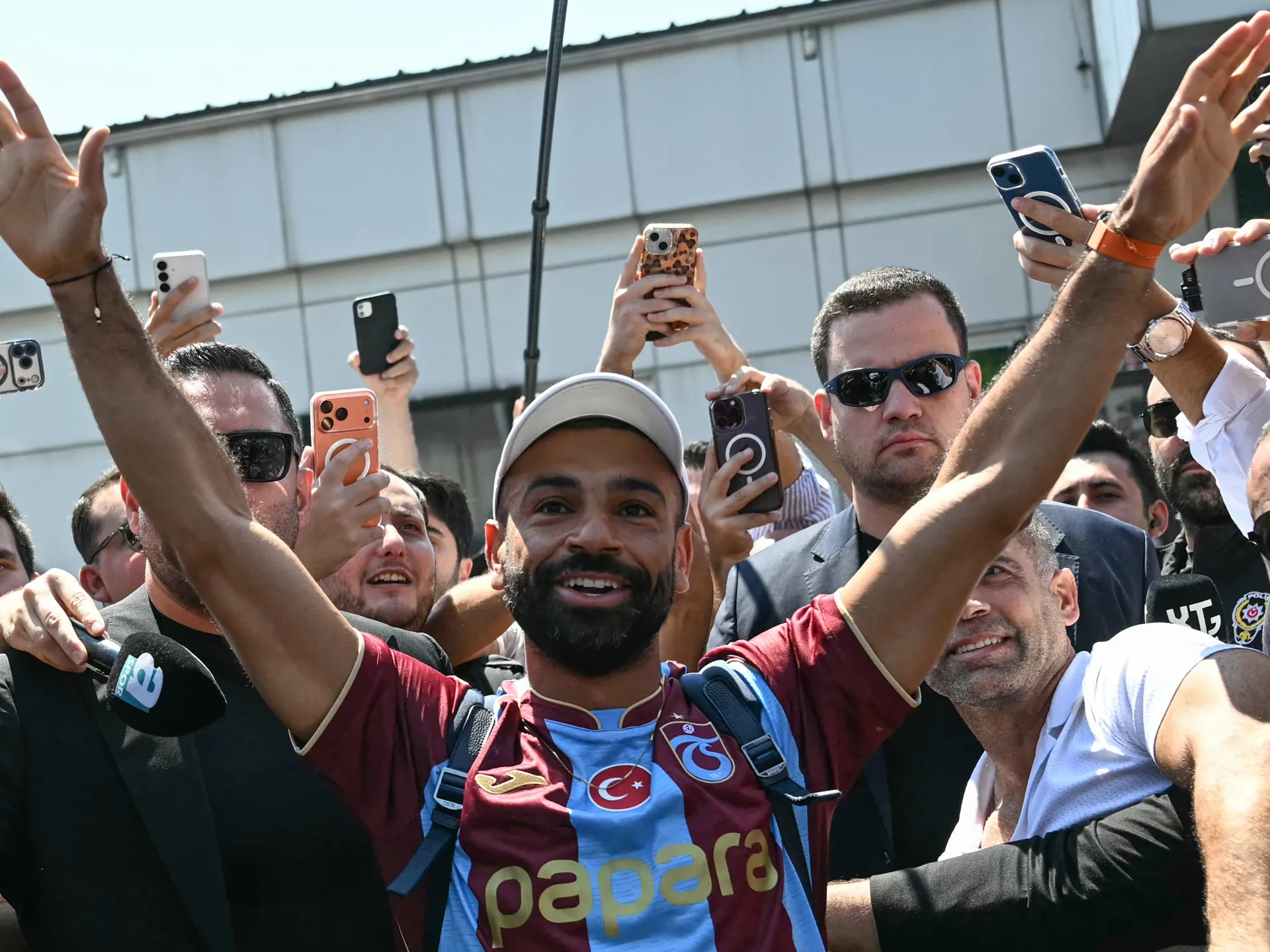 L'ancienne star de Liverpool, Salah, arrive en Turquie avant de déménager à Trabzonspor