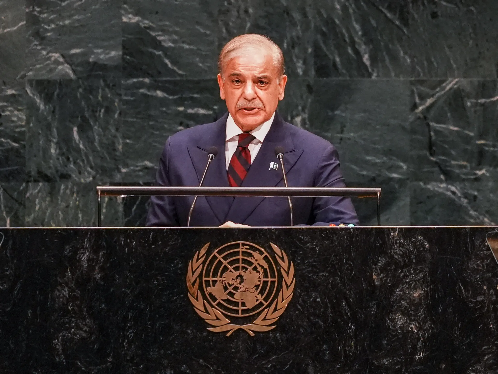 L'attaque des Houthis contre La Mecque et Médine franchirait la "ligne rouge", déclare le Premier ministre pakistanais à l'ONU