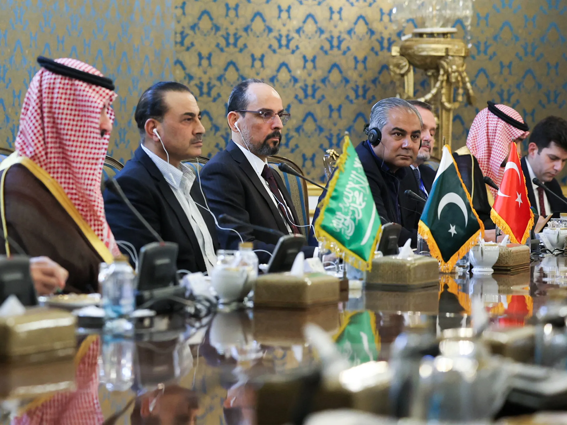 Les membres de l'alliance de défense de la Mecque à Téhéran pour désamorcer les tensions entre l'Iran, les États-Unis et le Yémen